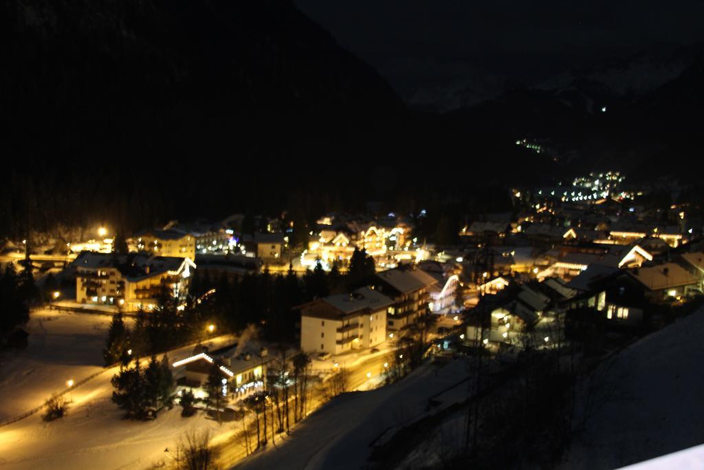 Appartamento Niki Campitello Campitello di Fassa Kamer foto