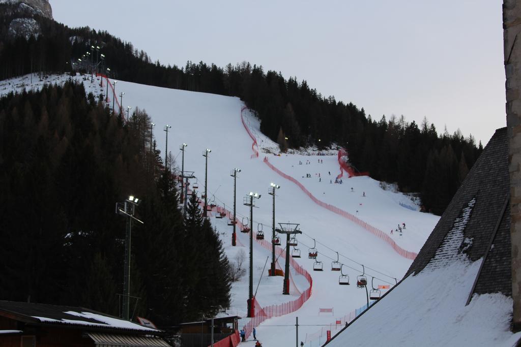 Appartamento Niki Campitello Campitello di Fassa Buitenkant foto