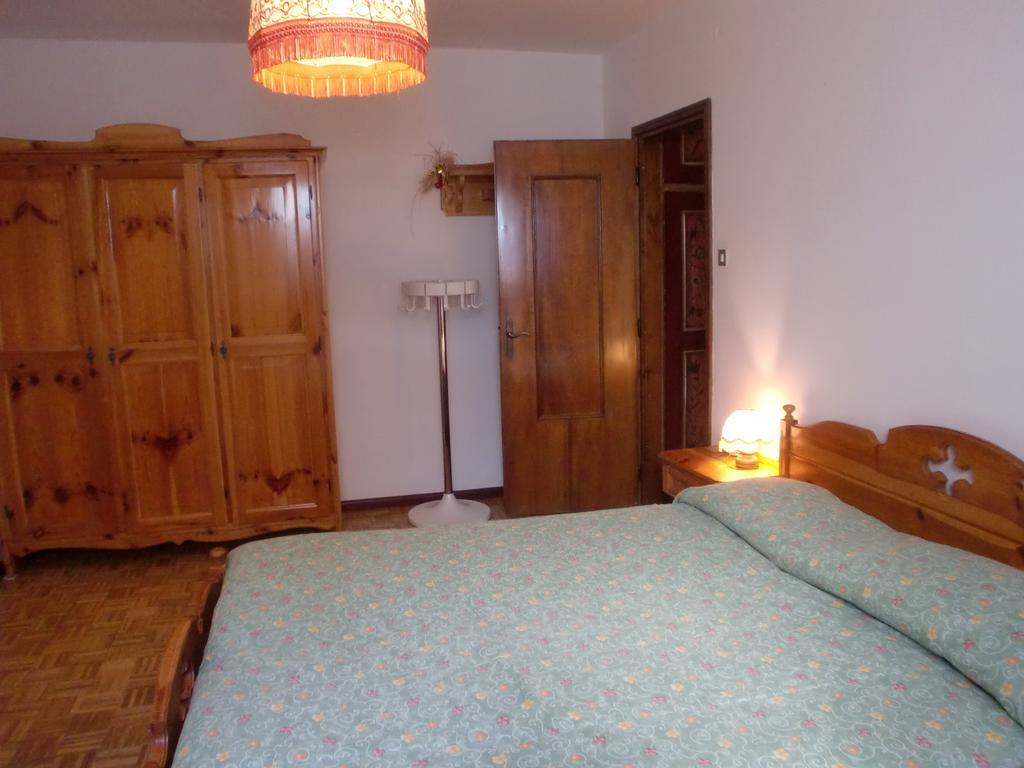 Appartamento Niki Campitello Campitello di Fassa Kamer foto